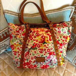 Like New!Patricia Nash Floral leather tote
